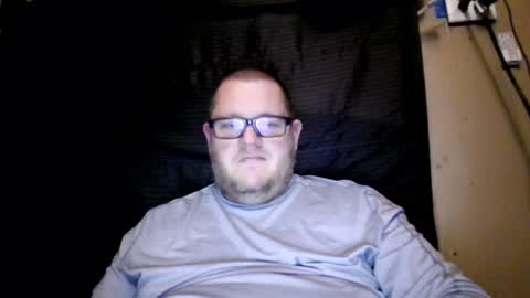 Snapshot of creeeping_death chatting on January 30, 8:32 am The hopeless romantic online show from January 30, 8:32 am