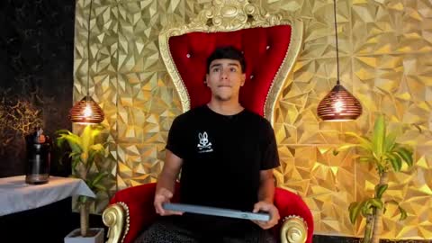 Snapshot of crh58_ chatting on September 19, 12:15 am crh58_ online show from September 19, 12:15 am