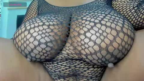 criistal_castro online show from February 18, 12:27 pm