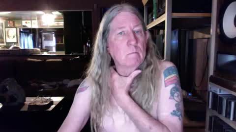 CrimsonCheeksNM online show from January 6, 9:00 pm