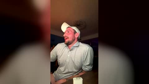 crimsonxclover online show from April 13, 11:53 pm