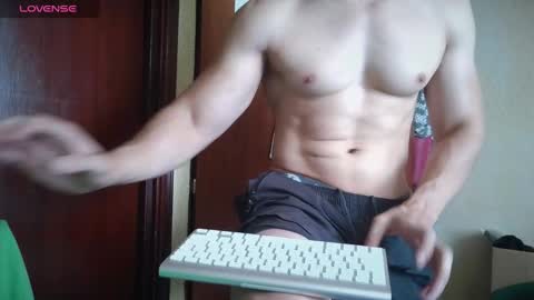 Snapshot of cris2428 chatting on October 6, 2:24 pm cris2428 online show from October 6, 2:24 pm