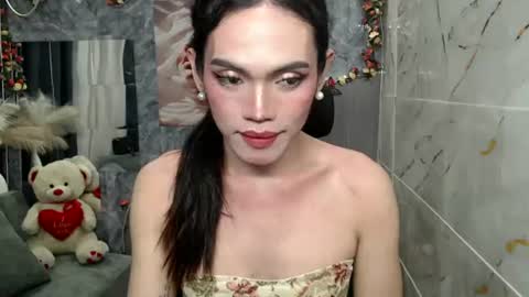 my beautiful cris online show from July 1, 9:18 am
