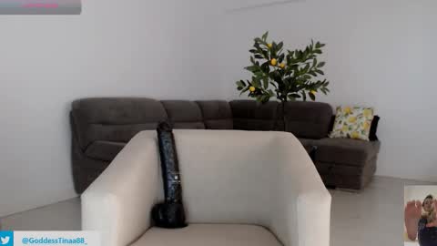 cris_tinne online show from June 5, 6:52 am