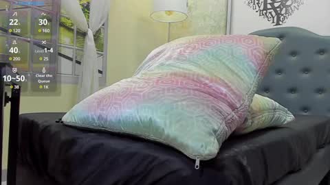 crissh 1 online show from February 22, 7:58 pm