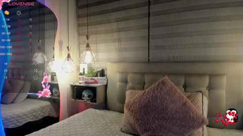 Cristal online show from May 2, 4:40 am