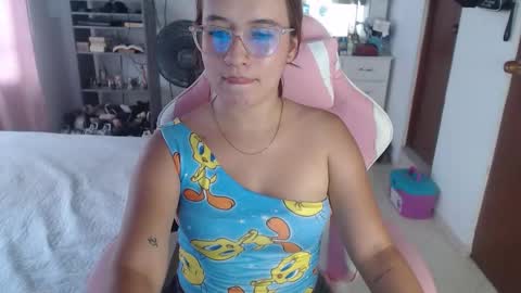 andrea  online show from September 23, 8:04 pm