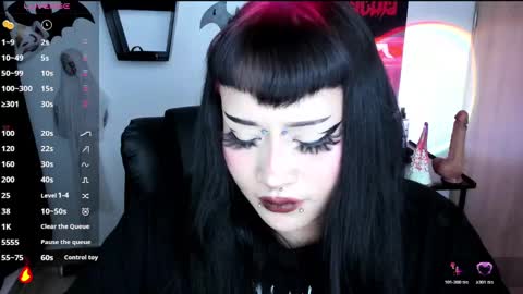 Cris online show from November 12, 10:12 pm