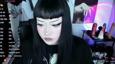 Cris online show from July 8, 8:23 pm
