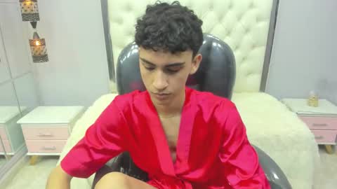 Snapshot of cristalangel9 chatting on October 10, 5:19 pm ANGEL online show from October 10, 5:19 pm