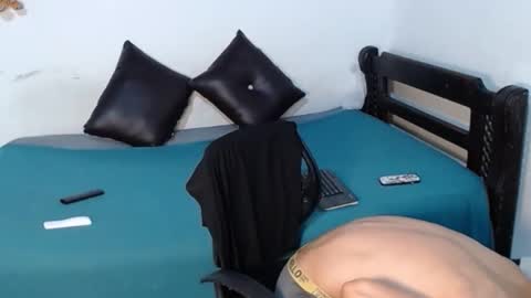 Snapshot of cristofer_hot98 chatting on February 10, 1:14 am Cristofer online show from February 10, 1:14 am