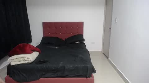 crisyoha4020 online show from November 11, 8:38 am