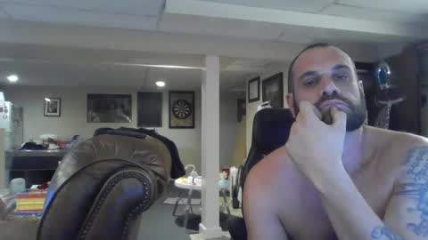 Snapshot of crm400 chatting on September 17, 12:47 am billybasement online show from September 17, 12:47 am