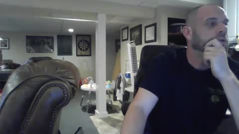 Snapshot of crm400 chatting on September 20, 1:52 am billybasement online show from September 20, 1:52 am