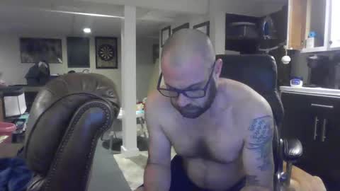 Snapshot of crm400 chatting on October 19, 3:33 am billybasement online show from October 19, 3:33 am