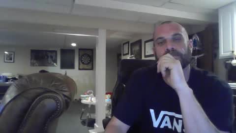 Snapshot of crm400 chatting on October 8, 12:07 am billybasement online show from October 8, 12:07 am