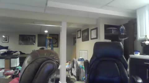 Snapshot of crm400 chatting on October 21, 11:30 pm billybasement online show from October 21, 11:30 pm