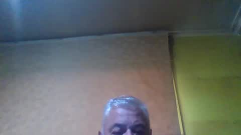 crmperez online show from February 7, 11:24 pm