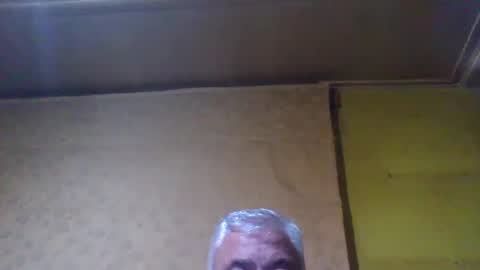 crmperez online show from March 1, 1:21 am