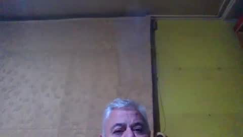 crmperez online show from July 11, 1:54 am