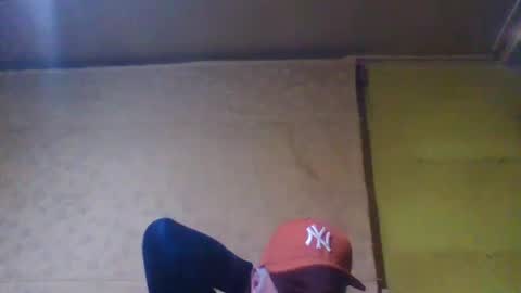 crmperez online show from February 17, 1:25 am