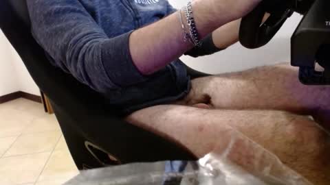 crocken_bisc online show from January 12, 5:09 pm