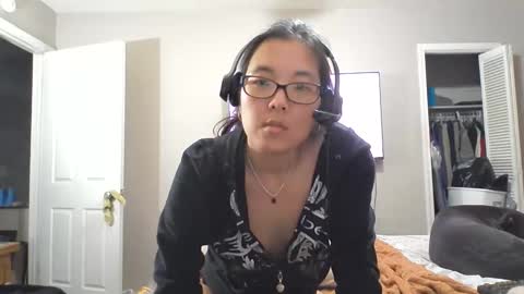 Crownandkat online show from February 23, 4:36 am