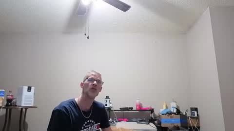 Crownandkat online show from February 14, 7:11 am