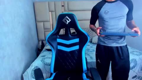 Croy online show from February 25, 3:21 am