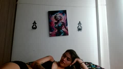 Crystal Blaze online show from June 12, 6:18 pm