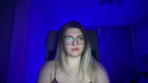 crystalblush01 online show from March 25, 2:57 pm