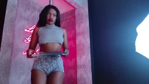 Crystal online show from November 24, 10:52 pm