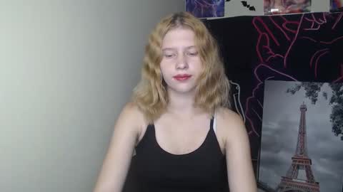 Stella online show from September 27, 5:54 pm