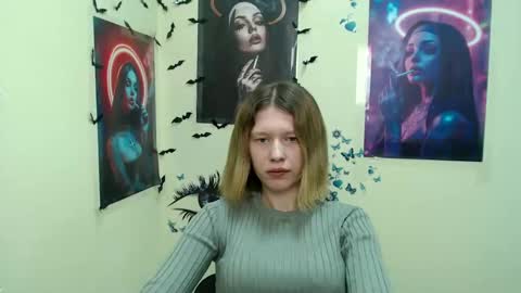 Stella online show from March 8, 4:17 pm