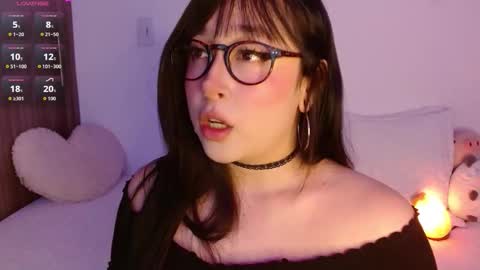 Olivia  online show from November 25, 12:20 am