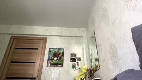 crystalstipp online show from July 24, 7:38 am