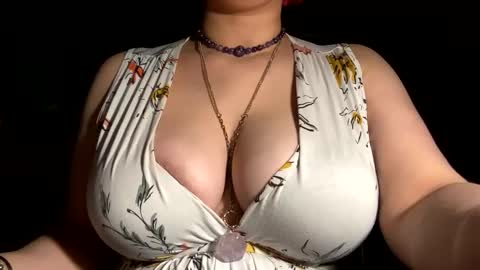 crystalyn777 online show from April 30, 3:55 am
