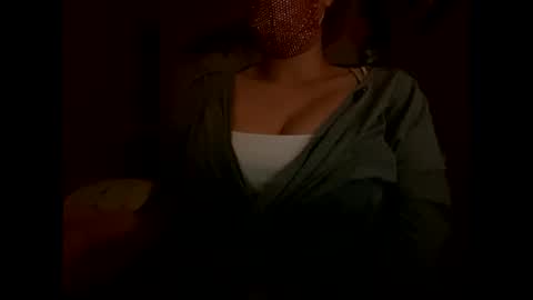 Snapshot of crystalyn777 chatting on September 13, 8:06 am crystalyn777 online show from September 13, 8:06 am