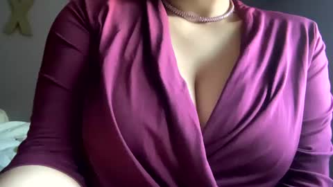 Snapshot of crystalyn777 chatting on September 21, 1:20 am crystalyn777 online show from September 21, 1:20 am