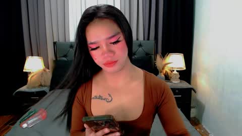 bea takashi  online show from March 30, 9:42 am