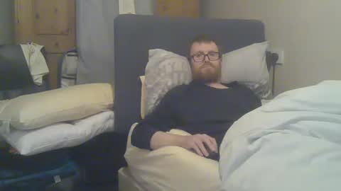 chris online show from November 28, 12:18 am