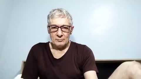 Snapshot of cucaio18 chatting on September 14, 2:03 am BIG UNCUT HARD COCK online show from September 14, 2:03 am