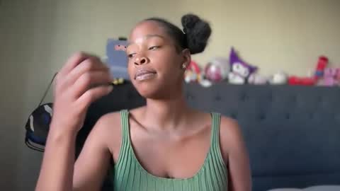 cum2charmxx online show from April 30, 12:37 am