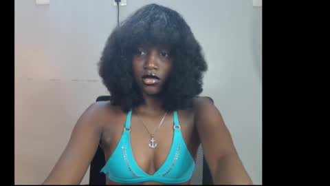 sophie online show from March 22, 6:28 am