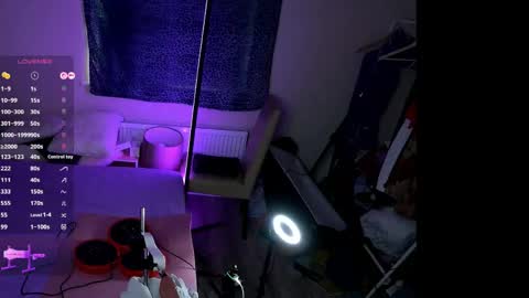 Cumonveronica online show from May 24, 9:38 am