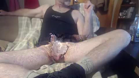 Snapshot of cumwme2thesea chatting on October 14, 11:19 pm 5 seconds later online show from October 14, 11:19 pm