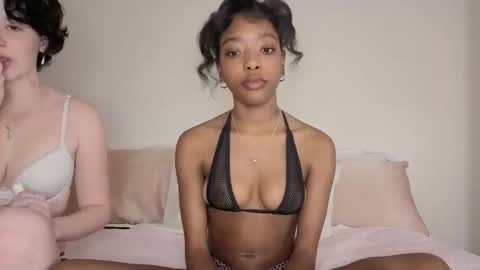 Anna online show from November 27, 1:35 am