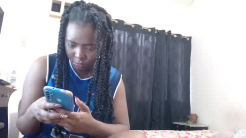 dominic and julieta... independent models online show from November 14, 12:18 pm