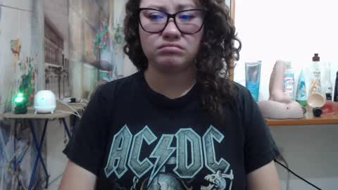 Vannesa online show from March 18, 7:31 pm