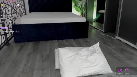 Antonia online show from January 12, 9:16 am